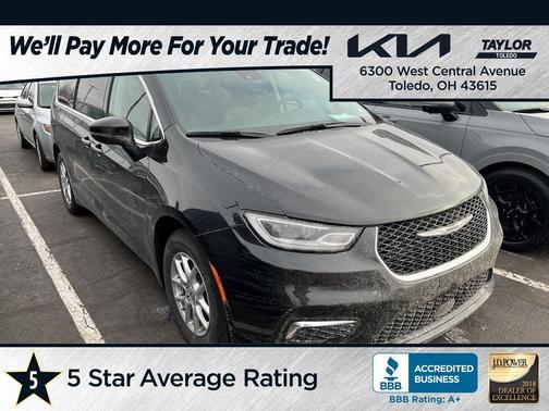 2023 Chrysler Pacifica Touring-L