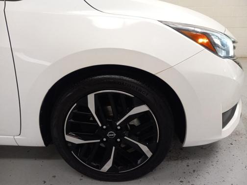 2024 Nissan Versa 1.6 SR