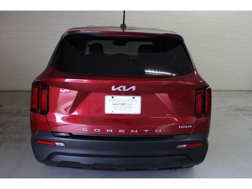 2022 Kia Sorento LX
