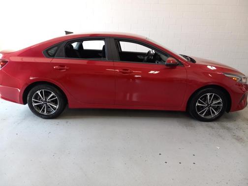 Currant Red 2023 Kia Forte LXS