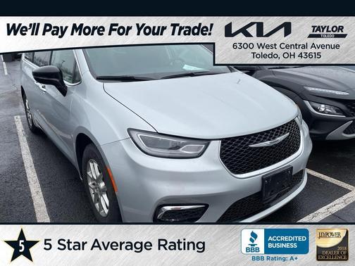 2024 Chrysler Pacifica Touring-L