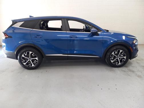 Sapphire Blue 2023 Kia Sportage EX