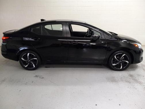 2024 Nissan Versa 1.6 SR