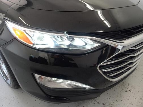 Mosaic Black Metallic 2024 Chevrolet Malibu 2LT