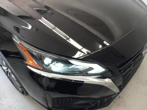 Black 2025 Nissan Altima SV