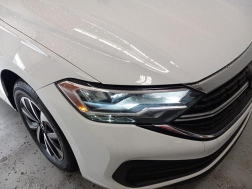 Pure White 2024 Volkswagen Jetta 1.5T S