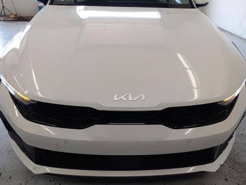Snow White Pearl 2025 Kia K5 LXS