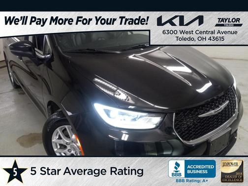 2023 Chrysler Pacifica Touring-L