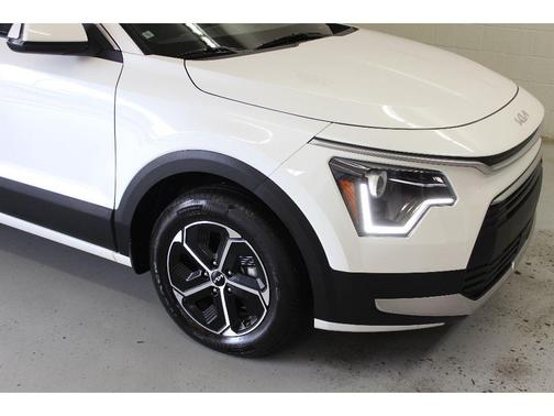 2024 Kia Niro EX