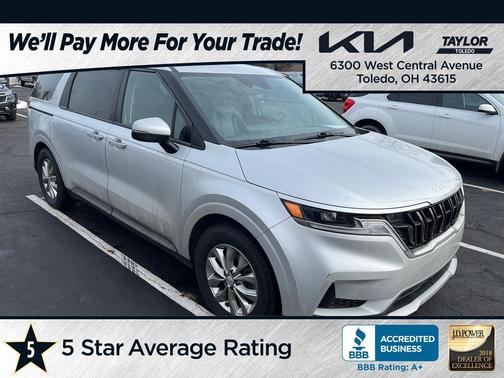 2023 Kia Carnival LX