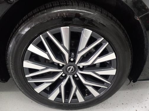 Black 2025 Nissan Altima SV