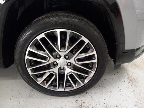 Billet Silver Metallic Clearcoat 2022 Jeep Compass Limited