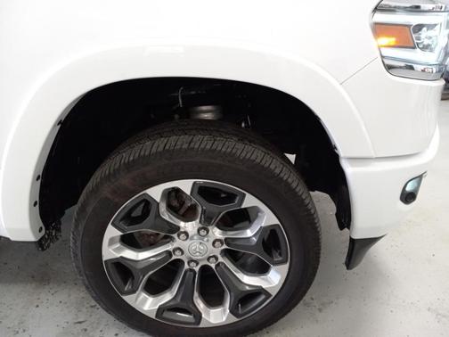 Bright White Clearcoat 2020 RAM 1500 Limited