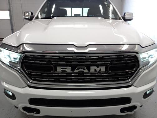 Bright White Clearcoat 2020 RAM 1500 Limited