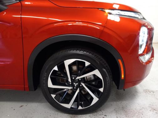 2024 Mitsubishi Outlander SEL