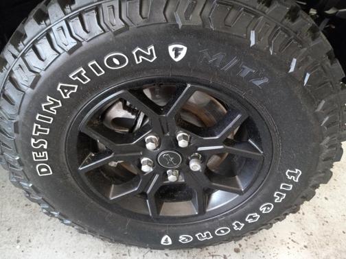 Tide 2025 Jeep Gladiator Sport