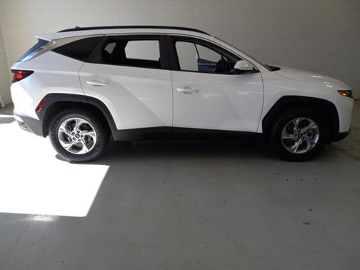 White Pearl 2024 Hyundai TUCSON SEL