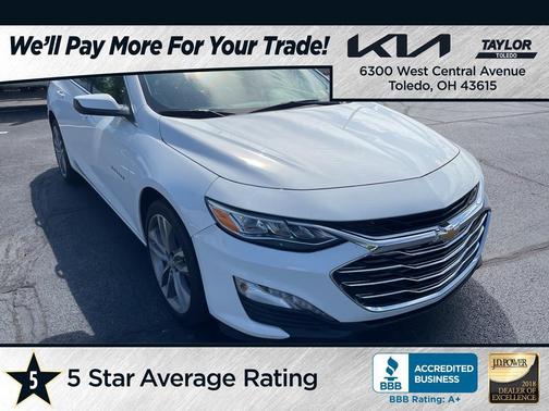 Summit White 2024 Chevrolet Malibu 2LT