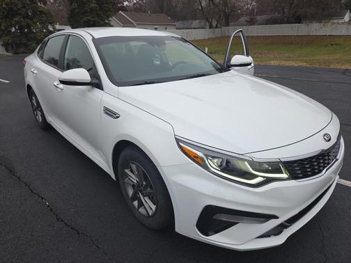 2020 Kia Optima LX