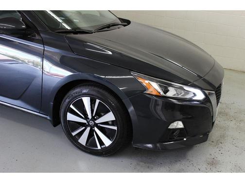 2022 Nissan Altima 2.5 SL