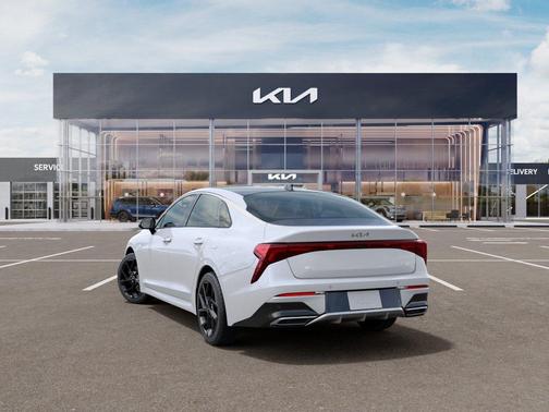 Snow White Pearl 2026 Kia K5 GT-Line