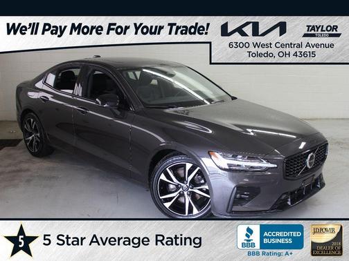 2024 Volvo S60 B5 Core Dark Theme