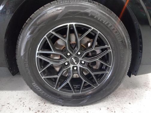 2022 Kia Carnival LXS