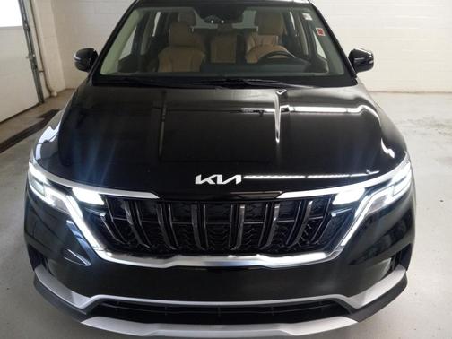 2022 Kia Carnival LXS