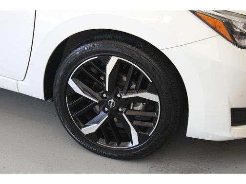 2024 Nissan Versa 1.6 SR