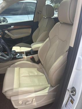 2022 Audi Q5 45 S line Prestige