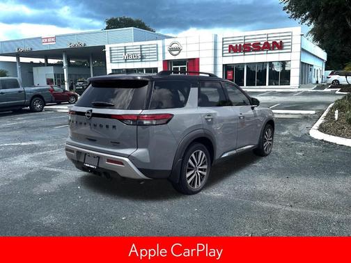 2022 Nissan Pathfinder Platinum