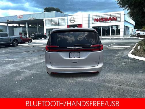 2024 Chrysler Pacifica Touring-L