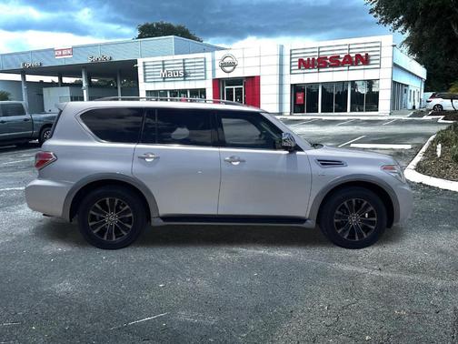 2017 Nissan Armada Platinum