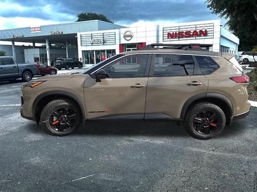 2025 Nissan Rogue Rock Creek