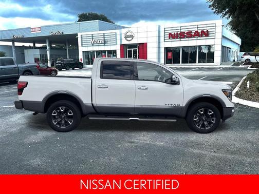 2024 Nissan Titan Platinum Reserve