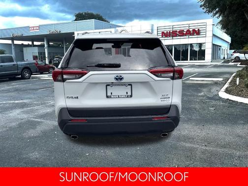2024 Toyota RAV4 Hybrid XLE Premium