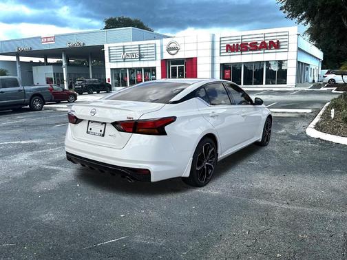 2025 Nissan Altima SR