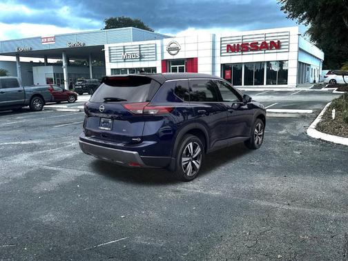 2025 Nissan Rogue SL