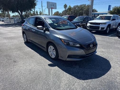 2024 Nissan Leaf S