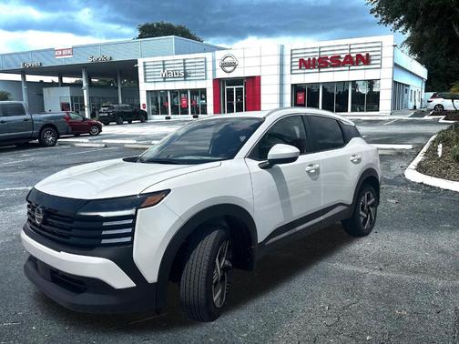 2025 Nissan Kicks SV
