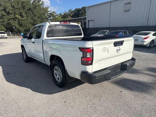 2022 Nissan Frontier S