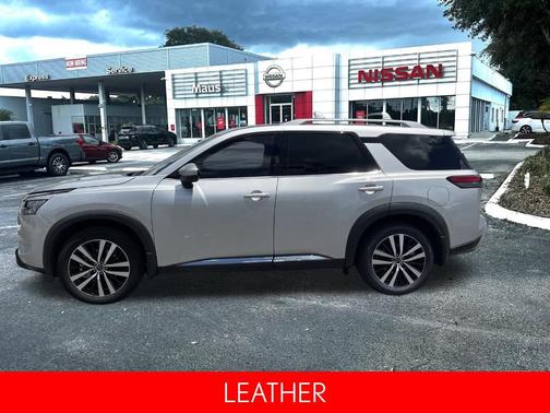 2024 Nissan Pathfinder Platinum