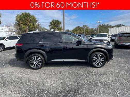 2025 Nissan Pathfinder Platinum