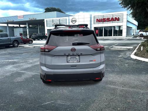 2025 Nissan Rogue Rock Creek
