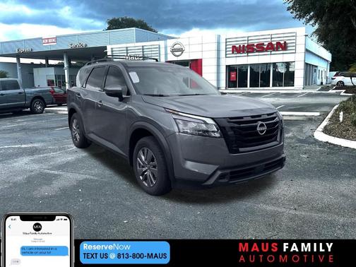 2025 Nissan Pathfinder SV