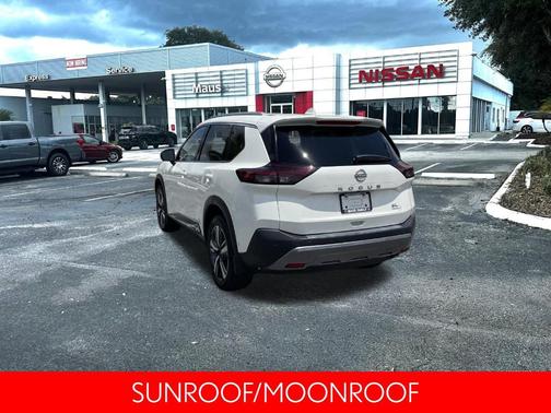 2022 Nissan Rogue SL