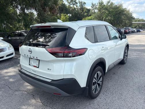2022 Nissan Rogue SV
