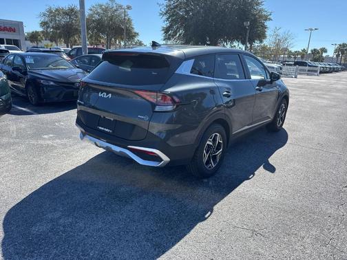 2023 Kia Sportage LX