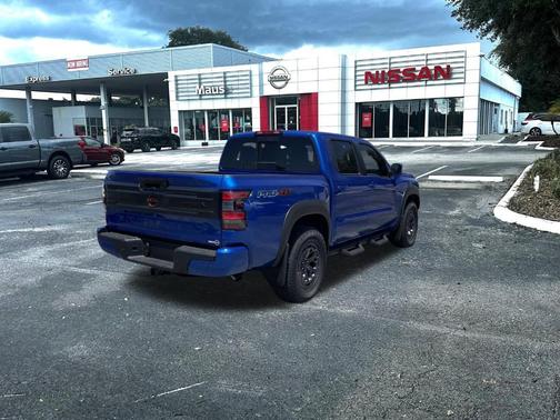 2025 Nissan Frontier PRO-4X