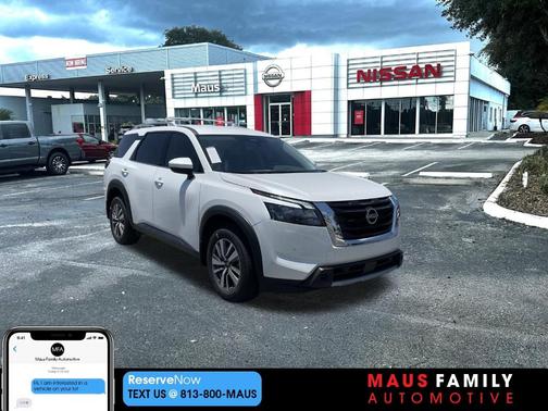 2025 Nissan Pathfinder SL
